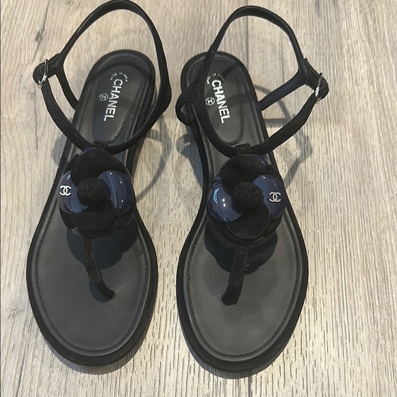 Chanel Black Sandals for Women - Picture 3 of 11